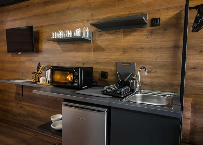 Albatross Breeze 100m From The * Varna